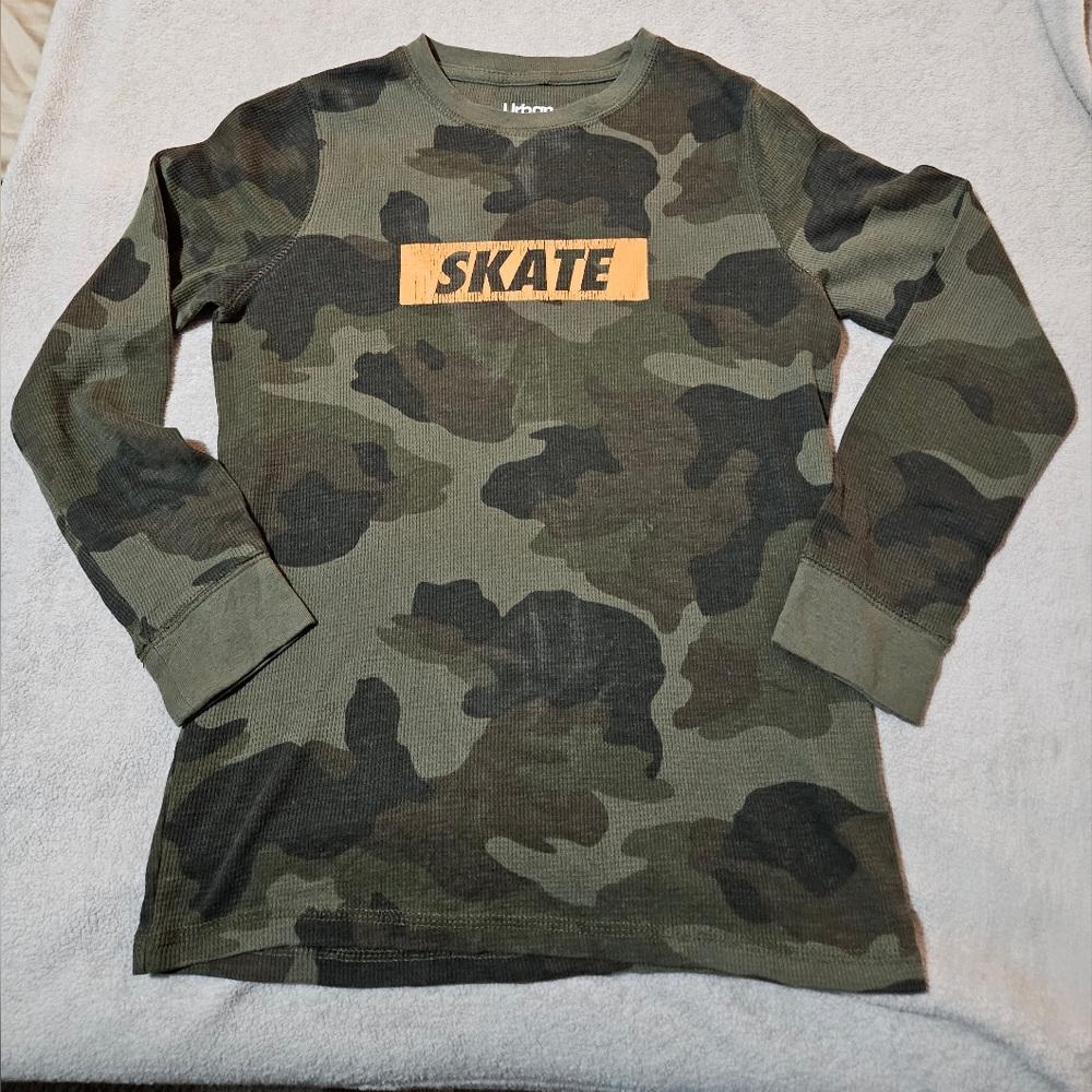 Urban Pipeline Boys Medium Camo Skate Long Sleeve Thermal Shirt